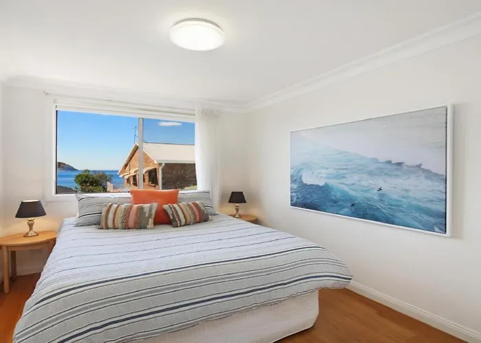 Moon Glow Views, Short Walk To Beach Accom Holidays