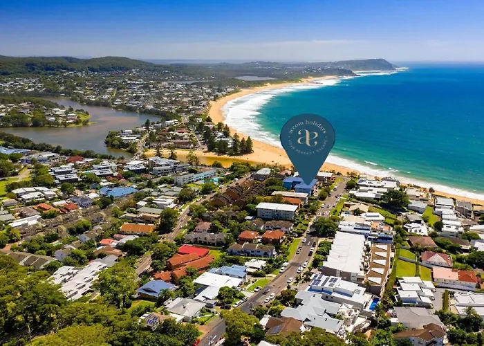Moon Glow Views, Short Walk To Beach Accom Holidays